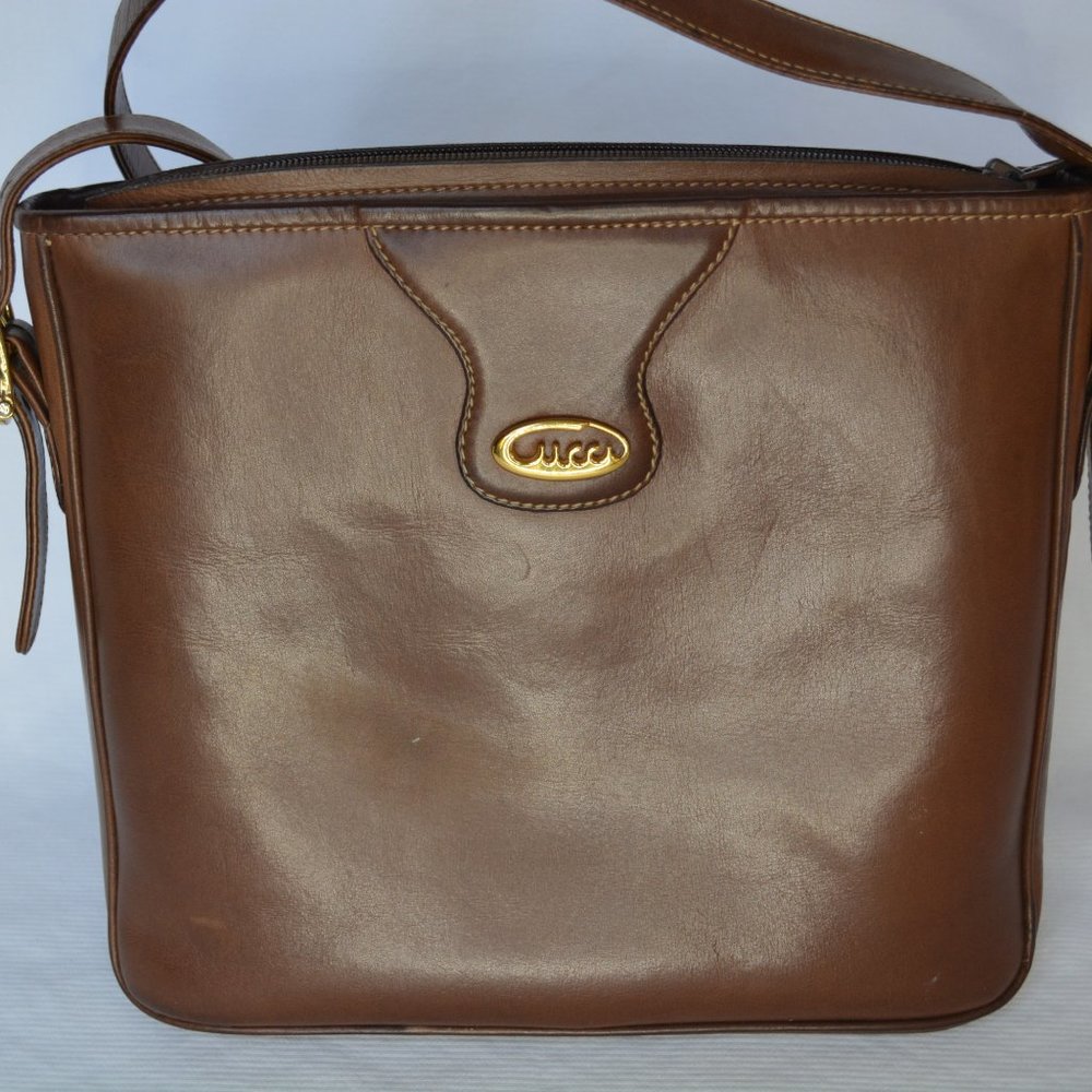 Gucci 1970's Script Logo Leather Shoulder Bag - image 2